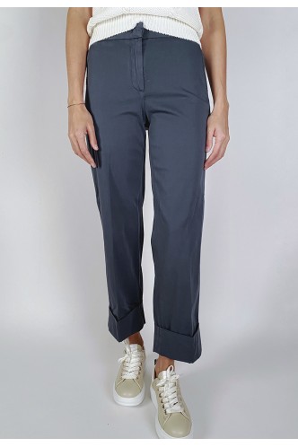 VIA_MASINI_80_STRAIGHT_FIT_TROUSERS_WITH_TURNED_UP_CUFFS_MARIONA_FASHION_CLOTHING_WOMAN_SHOP_ONLINE_P22M650LE